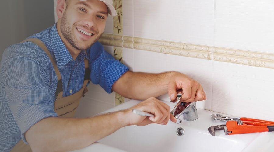 Professional emergency plumbing in New Hampton, IA